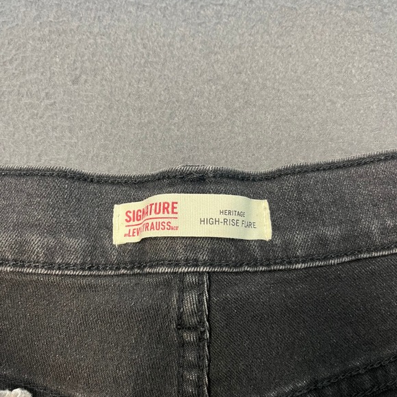 Signature by Levi Strauss Heritage High Rise Flare Jeans Black Size 12 W31 A6175 - Picture 3 of 11